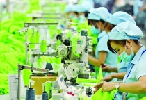 Xuất khẩu tăng trưởng 2 con số, doanh nghiệp dệt may kỳ vọng vào diễn biến mới Xuất khẩu tăng trưởng 2 con số, doanh nghiệp dệt may kỳ vọng vào diễn biến mới